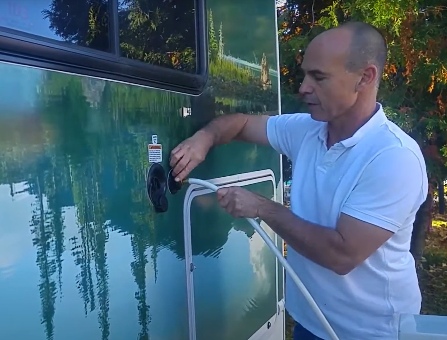 Step-by-step guide to filling fresh water in your rentals Campervan in San Diego